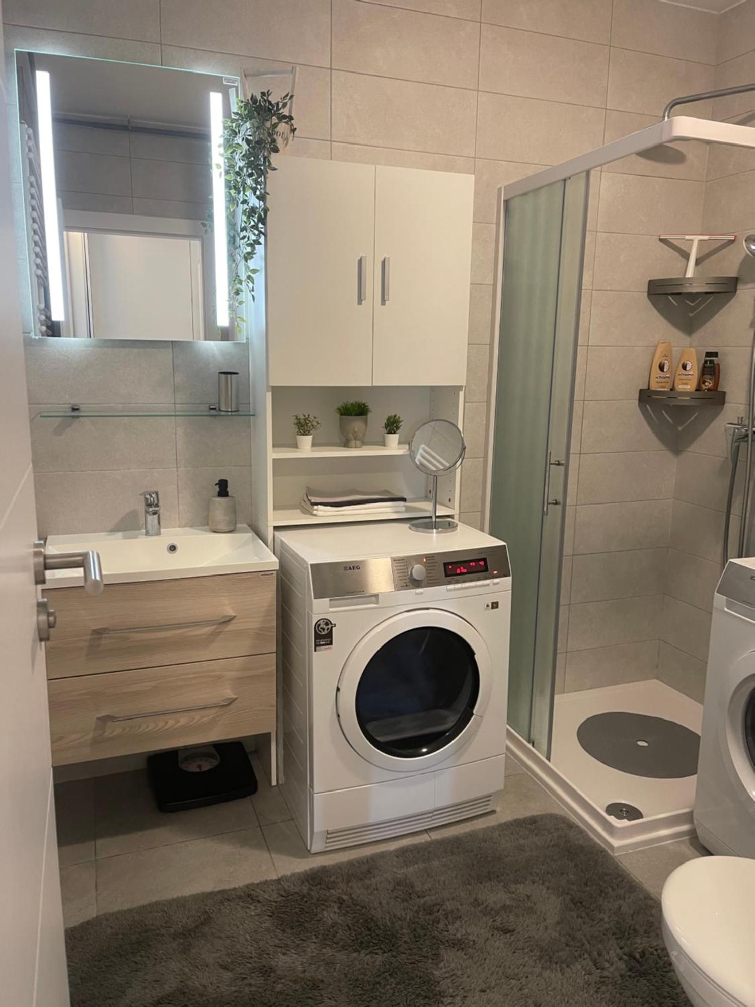 Luna,Central,Self-Check In,Ac,Wi-Fi, Washer,Free Parking Zaprešić Kültér fotó