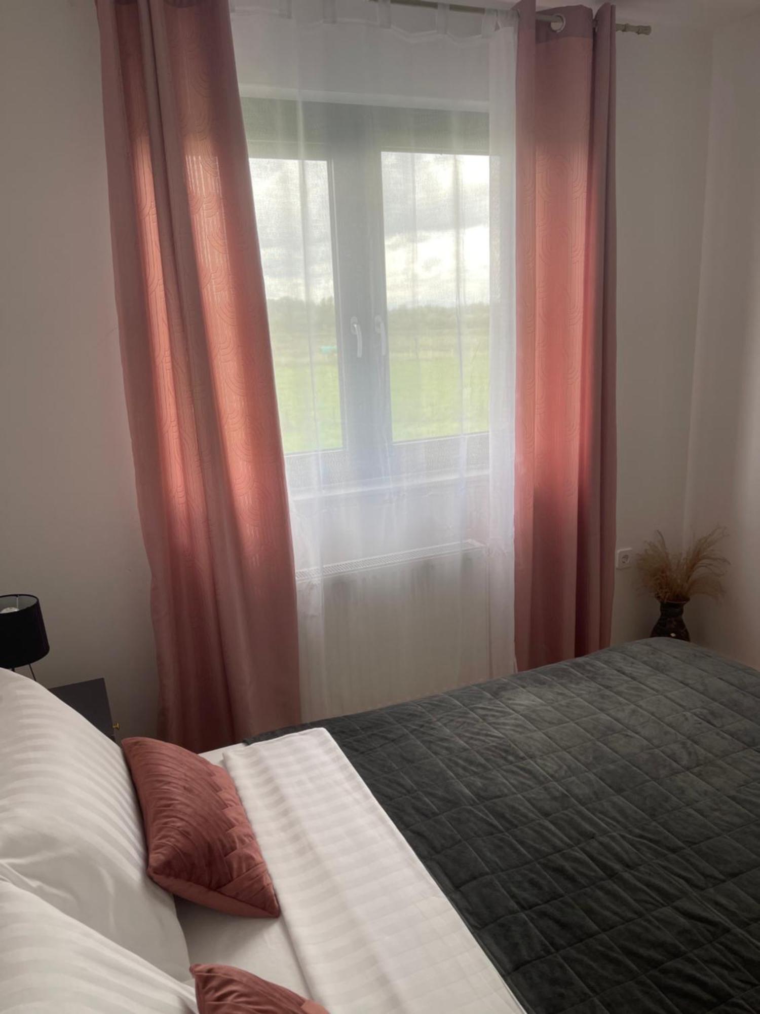 Luna,Central,Self-Check In,Ac,Wi-Fi, Washer,Free Parking Zaprešić Kültér fotó